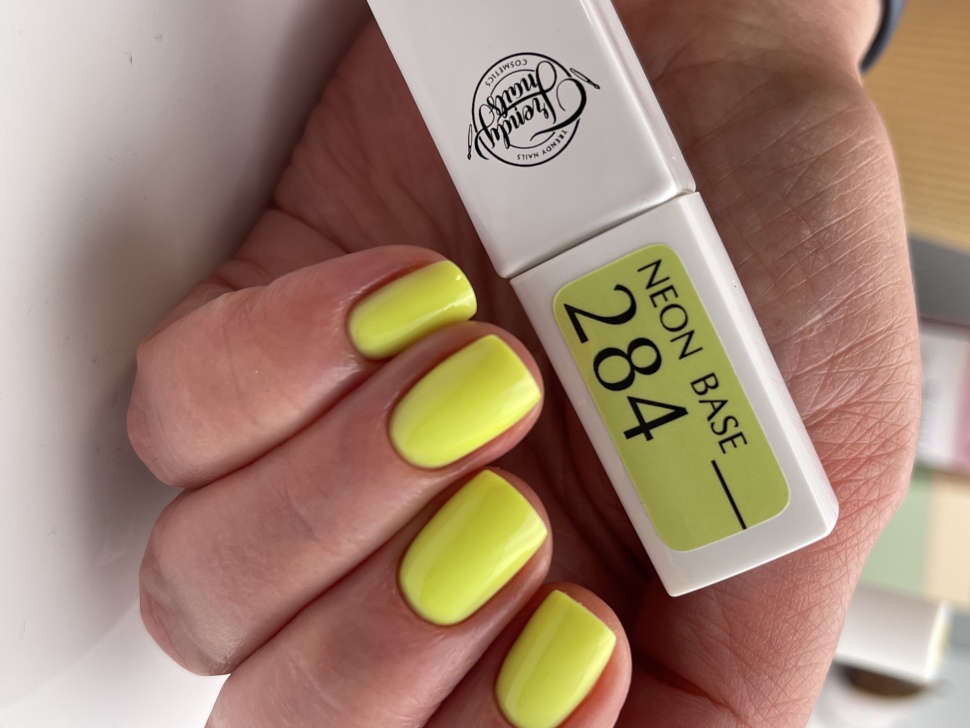 NEON BASE Gel in 5 different colors available 8-15 ml from Trendy Nails