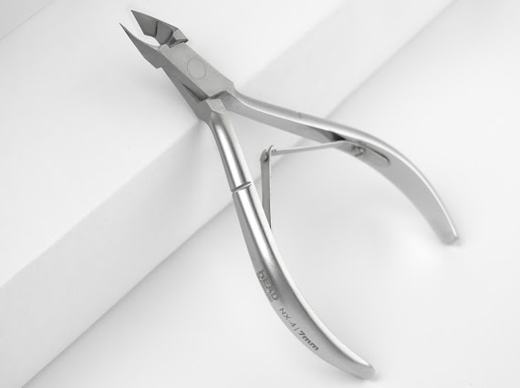 Professional cuticle nippers NX-4-9 from HEAD